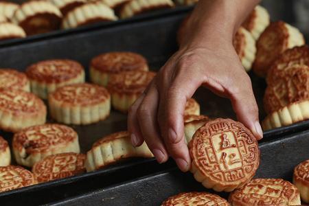 今年月饼卖不动怎么办