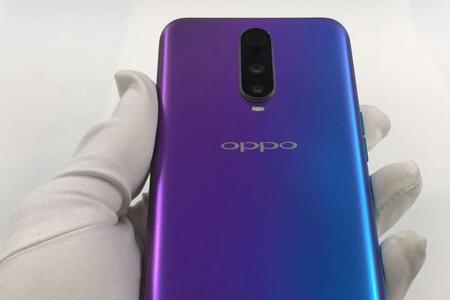 oppor17手机相机镜片有雾气怎么擦