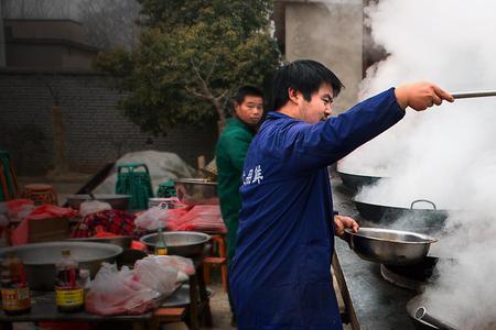 冷灶热烧什么意思