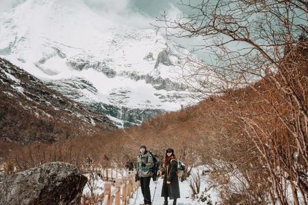 森林去雪山要准备什么