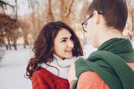 女生总约男生出去玩代表什么