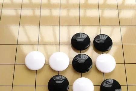 玩五子棋可以锻炼人的什么