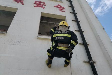 楼层铺设水带有几种方法