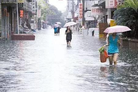 为什么下大雨地下会冒水