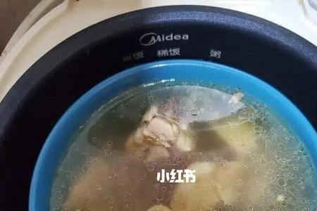 隔水炖里面的水要不要每次都换