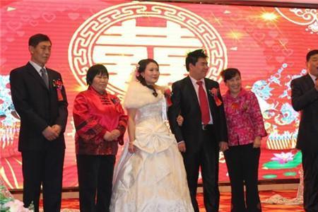 婶婶生孩子该说什么祝福语