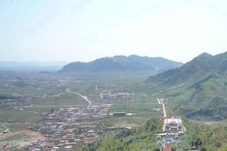 压髻山在那个国家