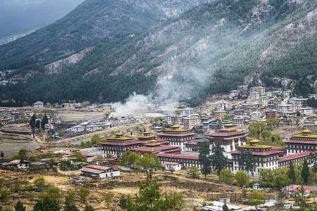 喜马拉雅山居住哪些民族