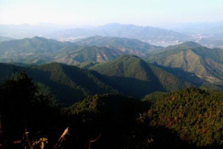 贺州大桂山留阳顶海拔