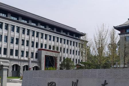 成都大学扩建完后有多大