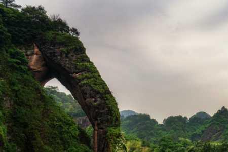 鹰潭的名山