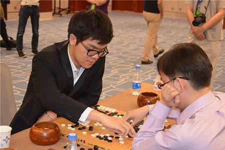 世界上围棋段级最高的人