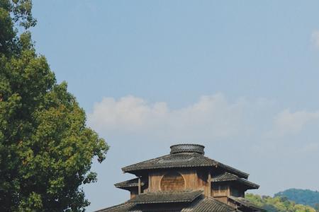 西湖汤屋建于哪一年