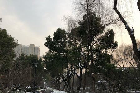 残雪消融冬已去的下一句是什么