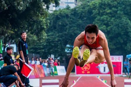 助跑跳远腾空不起来怎么办