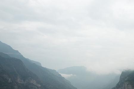 除去巫山便是云的下一句是什么