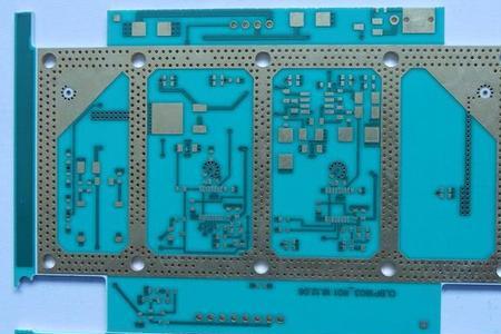 pcb电路板方孔是正还是负