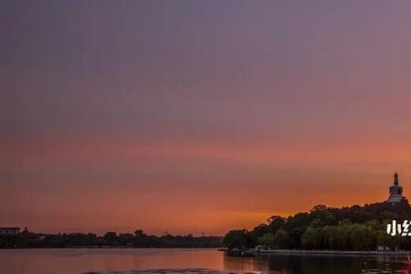 北京夏天什么背景