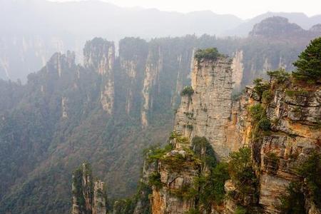 张家界地震破坏的景区