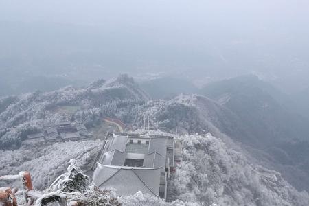 遵义金鼎山几点关门