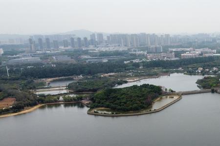 松湖烟雨几点关门