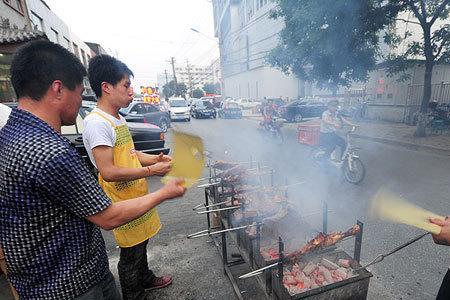 烧烤一条街生意怎么样