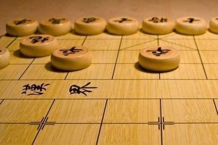 关门下象棋的意思