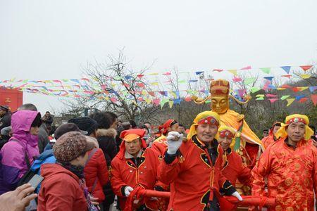 农村自发传统民俗活动要备案吗