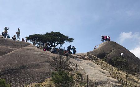 黄山光明顶天气30天精确预报