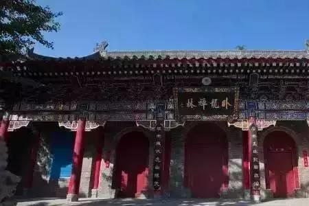 卧龙禅寺怎么进去