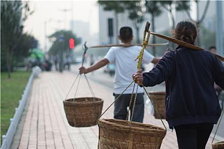 扁担的担除了扁担还能组什么词