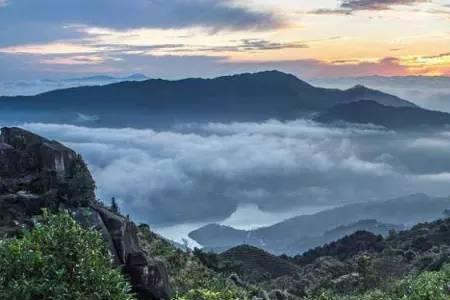 峻岳夷海的意思