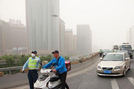 动车站可以停摩托车吗