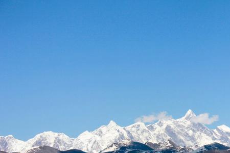 米亚拉山海拔多少米