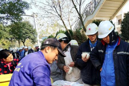 卖盒饭摆摊前期怎么考察市场