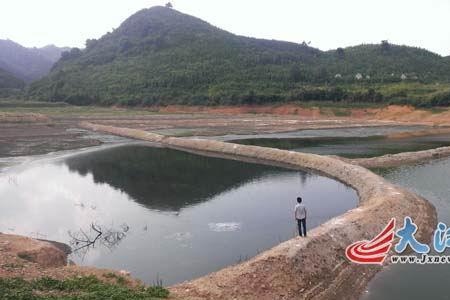 水库边能否建养猪场