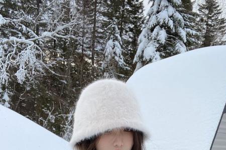 雪地为什么穿白衣服