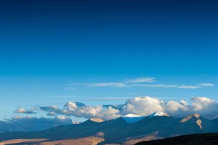 盛世如画山海河鸣什么意思