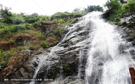 高山清渠瀑布哪里拍摄的