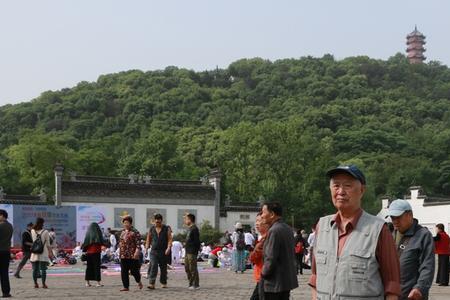 无锡惠山区退休手续去哪里办理