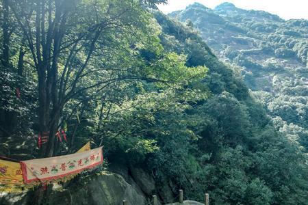 九华山回龙寺由来