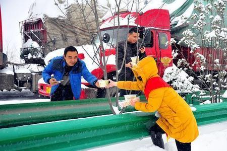 大雪无情人有情原唱现场版