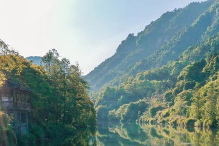 那山那水是哪个省