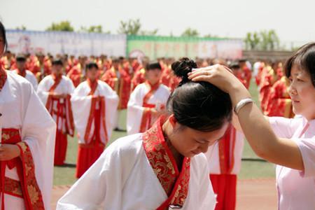 成人礼最后一排是干嘛的