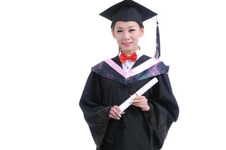 大学毕业后学士服可以带回家吗