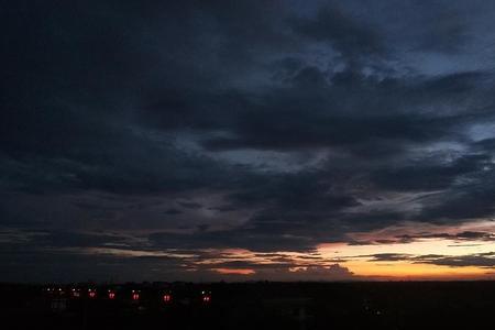 下雨了还会有晚霞吗