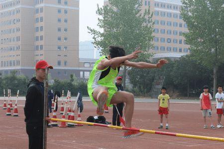 跳高助跑为什么大步