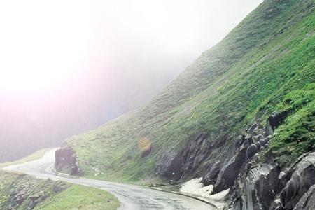 什么样的山路填词语