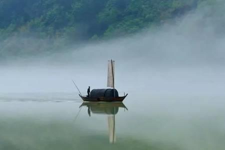 一曲鲸歌寄沧海出自哪里