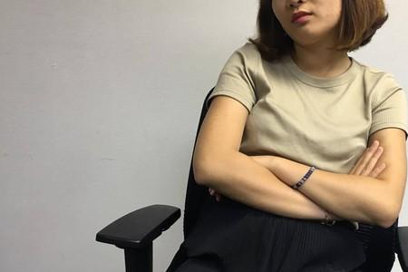 女人吃饭抖腿是什么性格